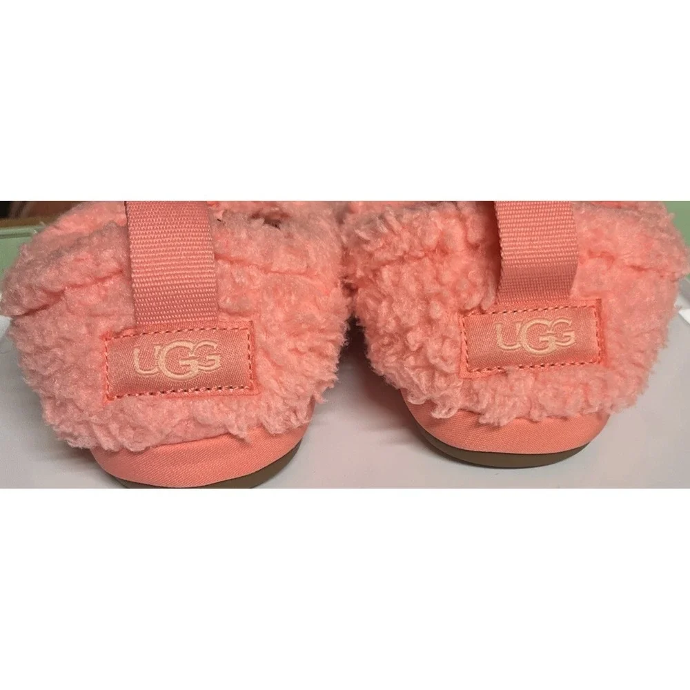 UGG Plushy Slippers Shearling Slip On Loafers Kids Size 1 EU 32.5 Coral Adjustbl